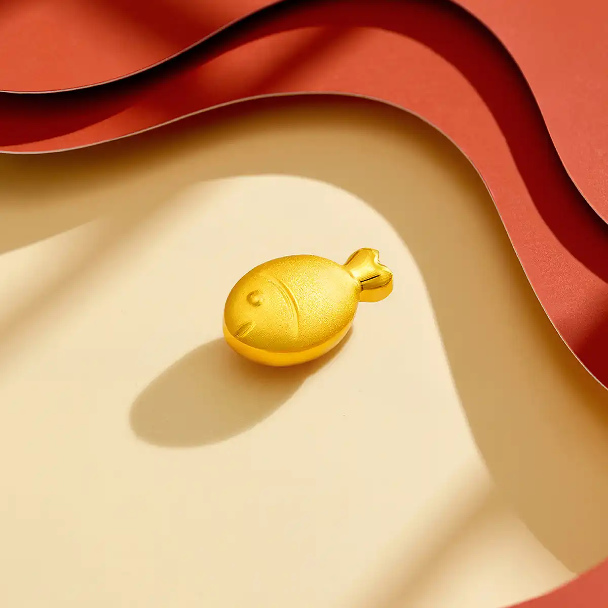 六福珠寶黃金金豆子 - "金鯉魚"999.9黃金鯉魚套裝(2粒)–附送可愛貓瓶