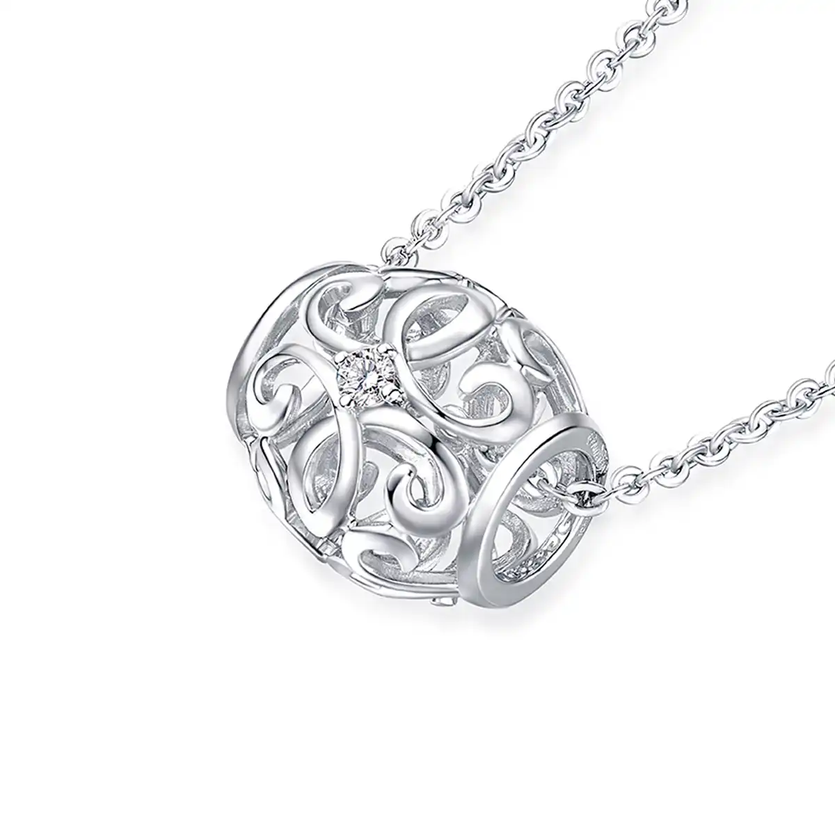 六福珠寶18K金串飾 - "花絲線"18K金(白色)鑽石串飾