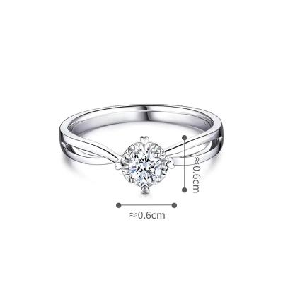 六福珠宝18K白金戒指 - 心形18K金(白色)钻石戒指(放闪车花工艺)