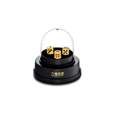 六福珠寶黃金擺件 - “幸運一擲”999足金擺件