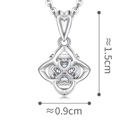 六福珠宝18K金吊坠 - "爱的花蕾"18K金(白色)钻石吊坠(放闪车花工艺)