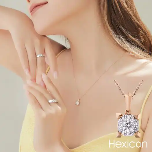 六福珠寶18K金吊墜 - “Hexicon”18K金(分色)鑽石吊墜(圍鑲工藝)