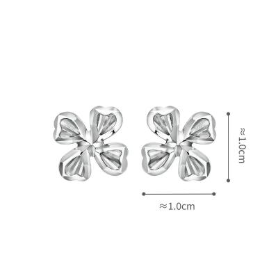 六福珠寶鉑金耳環 - “四葉草”950鉑金耳環