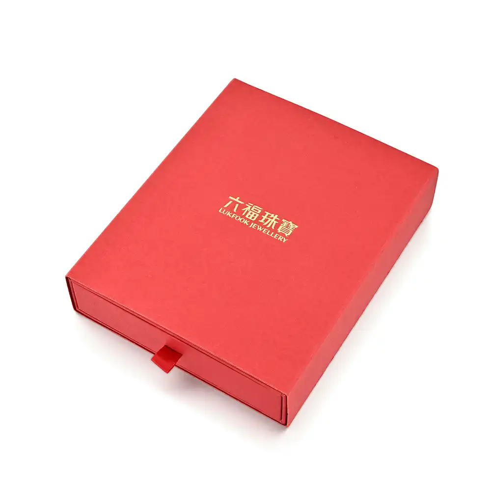 六福珠寶黃金工藝品 - “抱福財神”999.9黃金工藝品